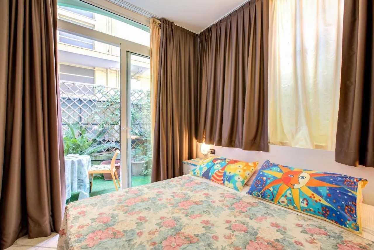 Hotel Residence Charles Rimini
