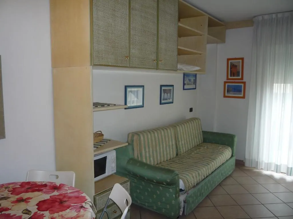 Hotel Residence Charles Rimini