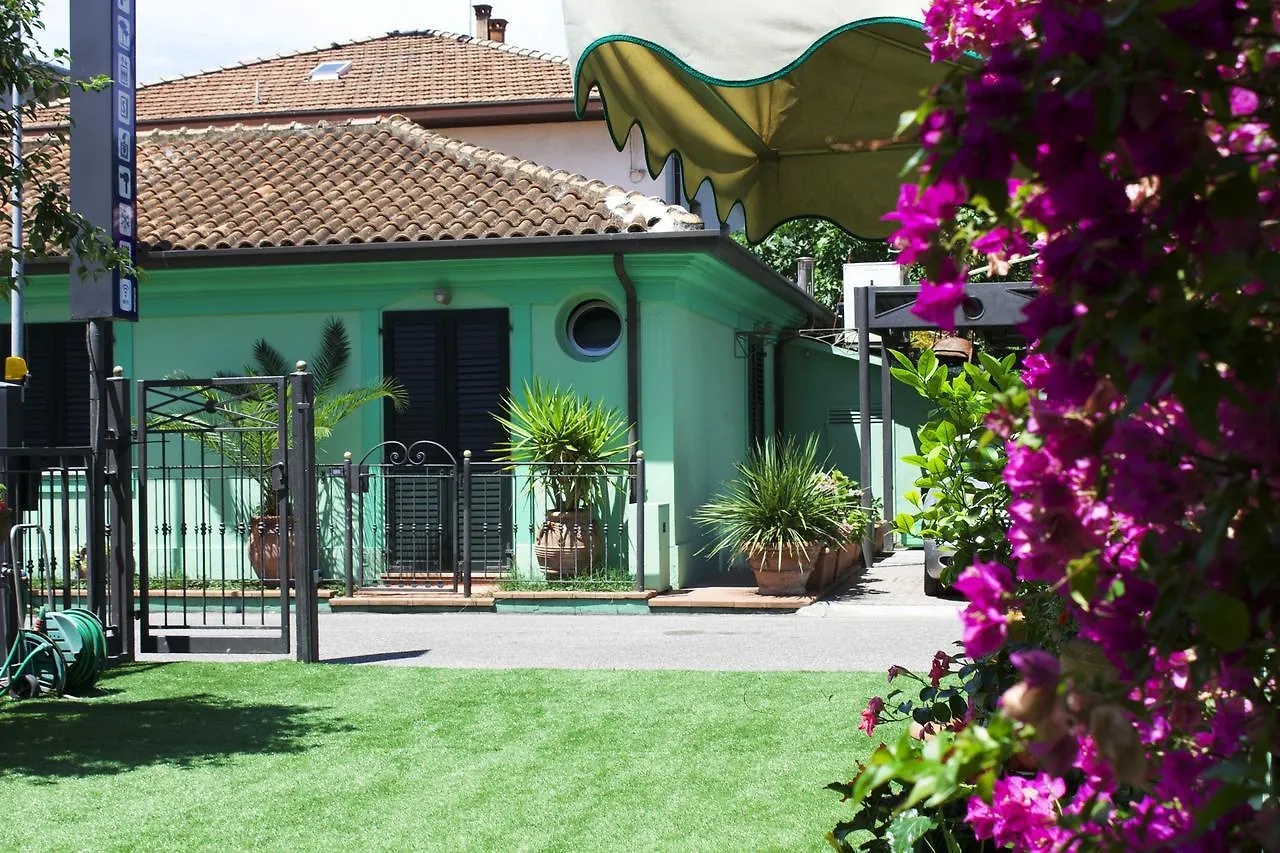 Hotel Residence Charles Rimini Italy